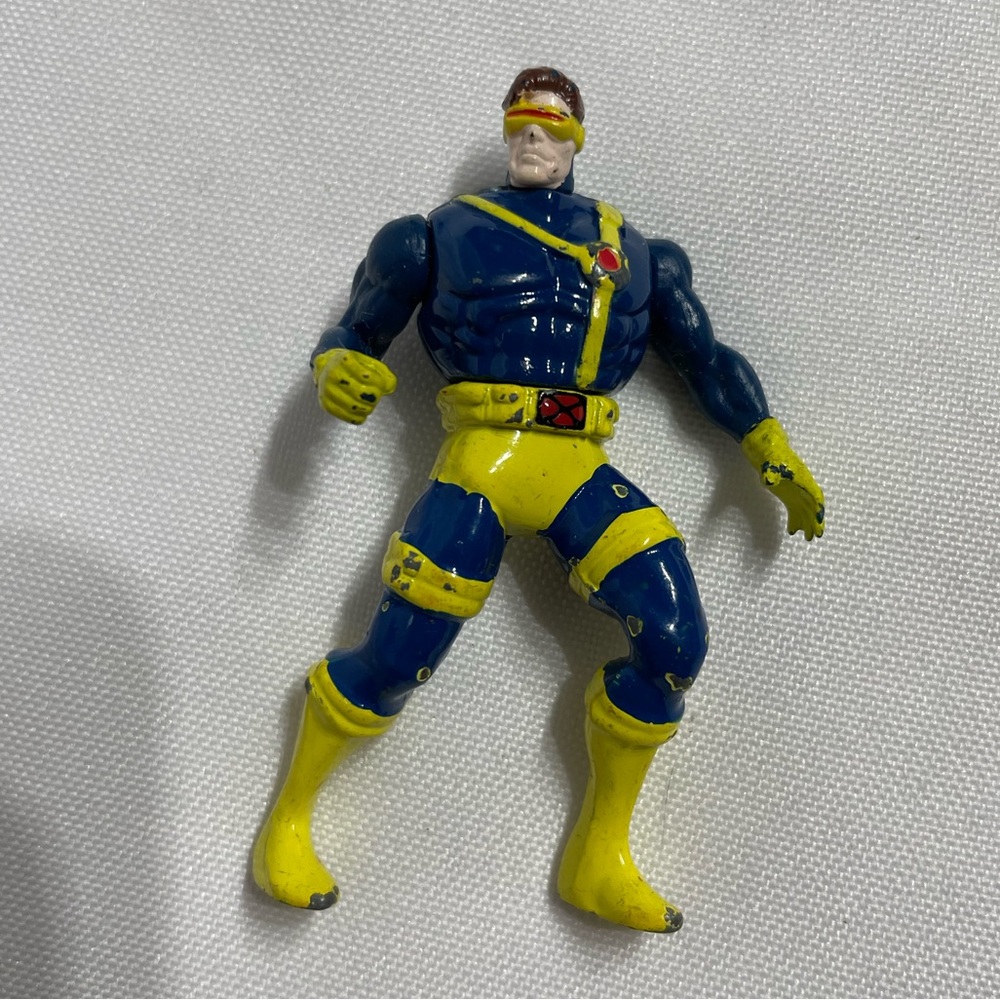 Vintage 1994 Marvel 2.75” die cast X-Men Cyclops posable figure some wear on pai